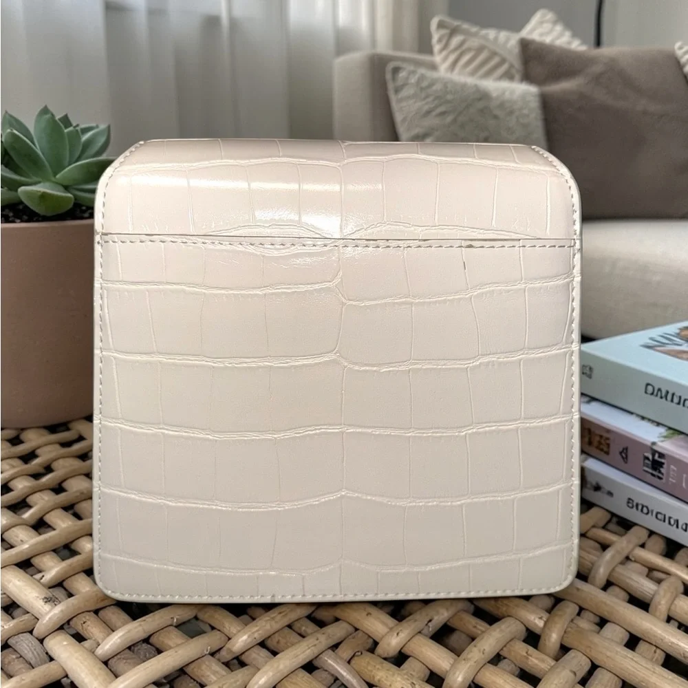 JW Pei Croc Embossed Mini Shoulder Bag Cream Vegan Leather Gold Hardware - Picture 13 of 13